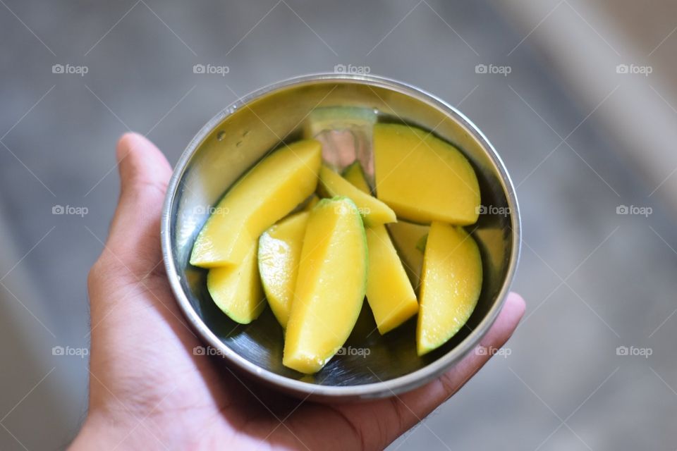 Fresh Mango Pieces 