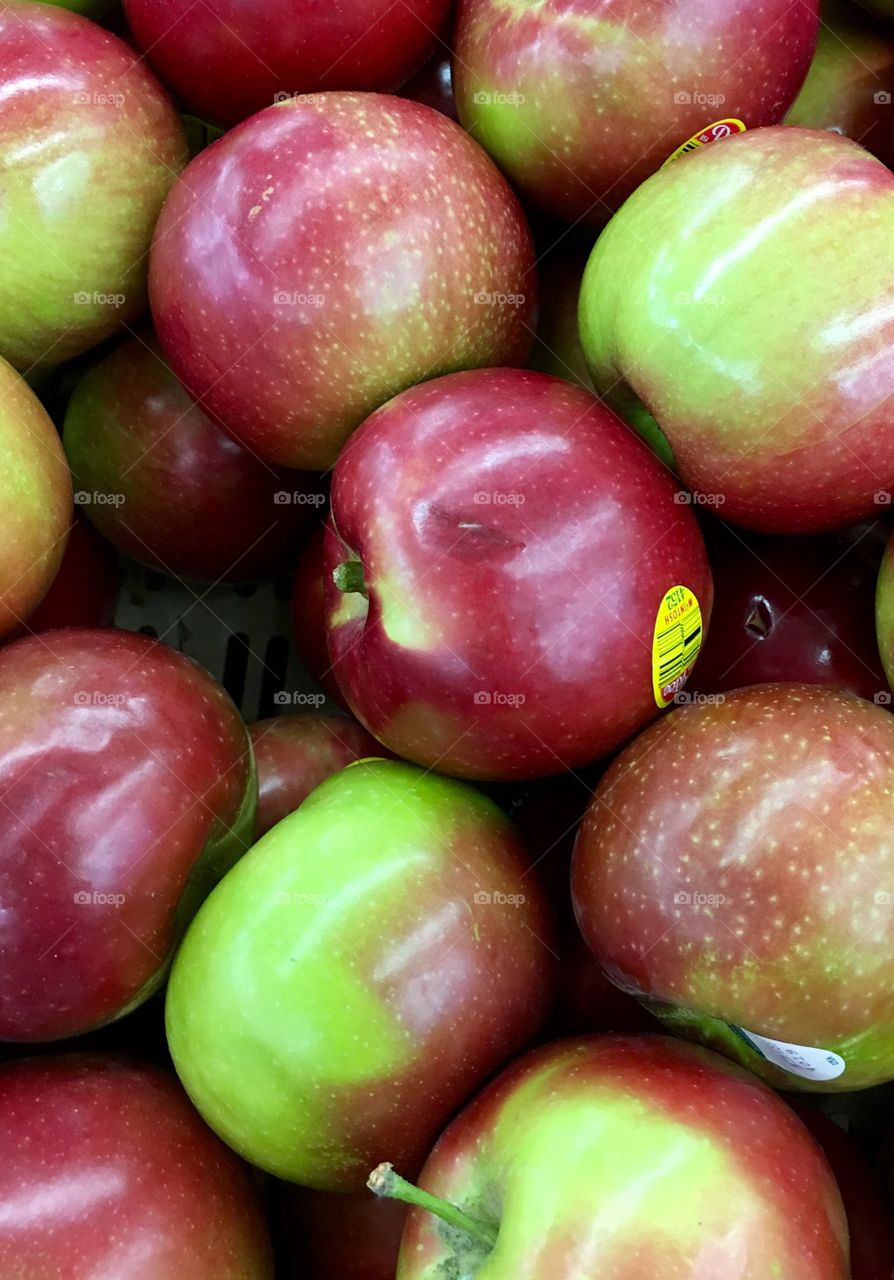 Orchard Fresh Apples 