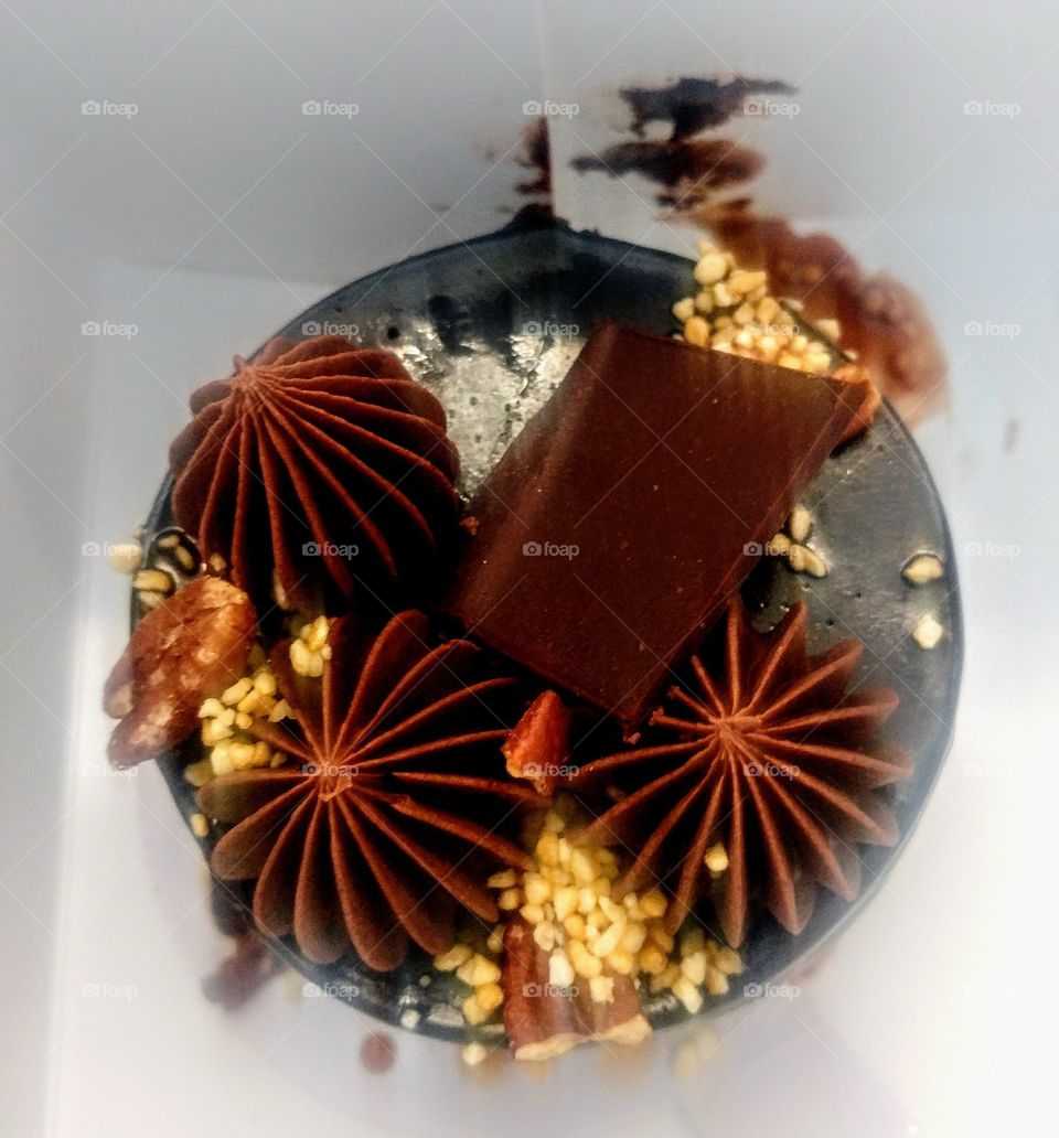 A chocolate turtle brownie