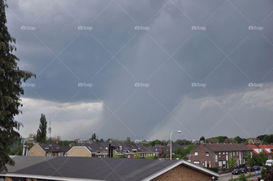 Tornadoshower.