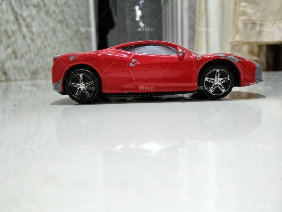 Ferrari miniature.
