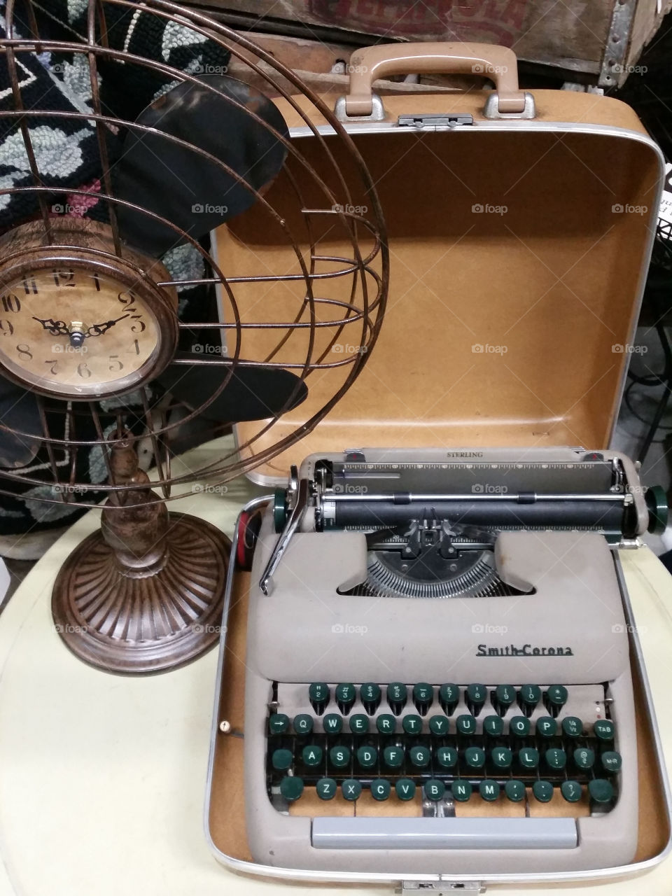 Typewriter and Fan Clock