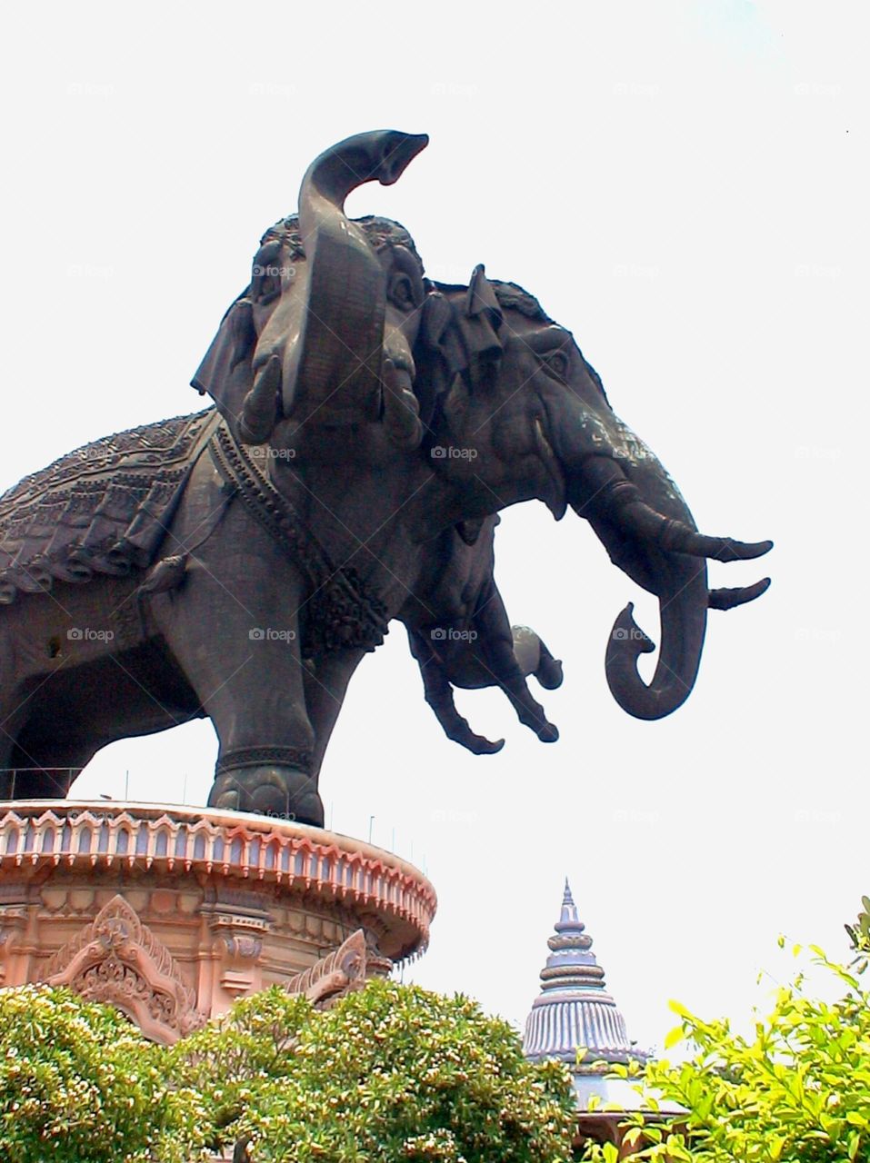 Three heads elephant statue