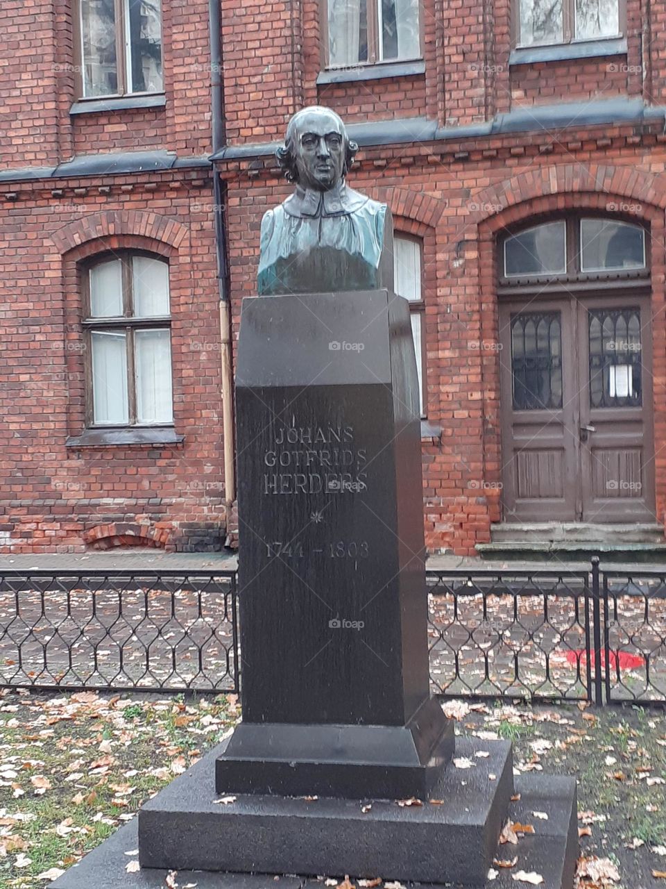 Памятник Гердеру. Рига