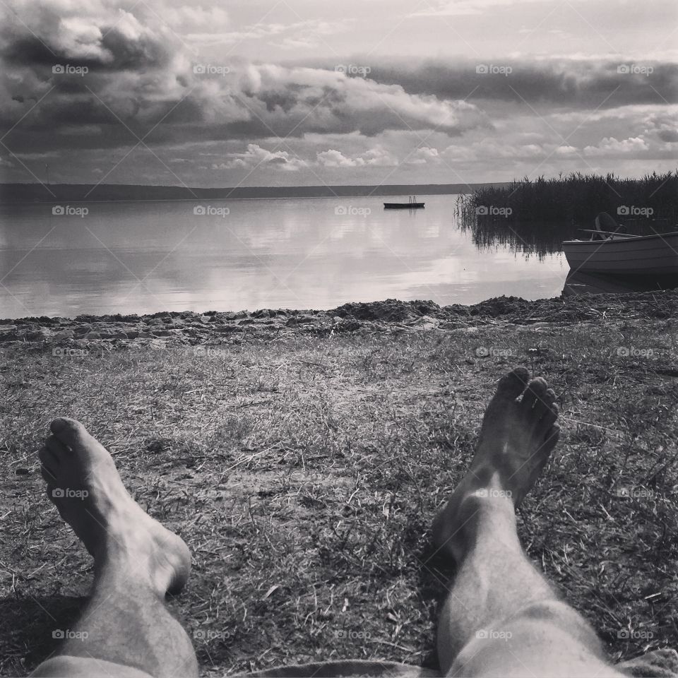Feet facing Hjälmaren