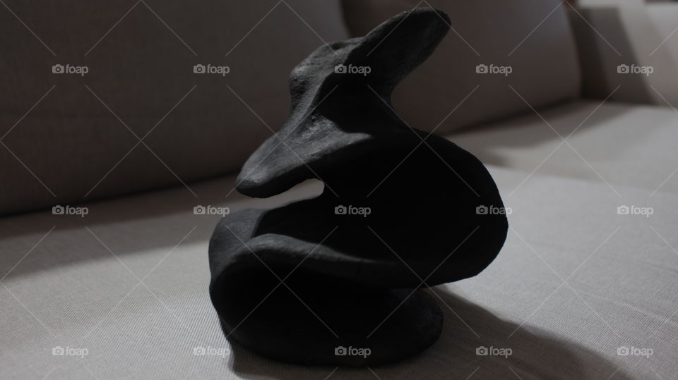 (i4elementi) Anthropomorphing sculpture in refractory clay with oxygen reduction.