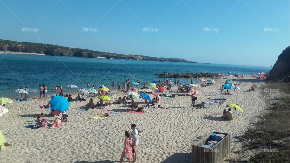 Praia extrodinaria vila nova mil fontes, mar em portugal.