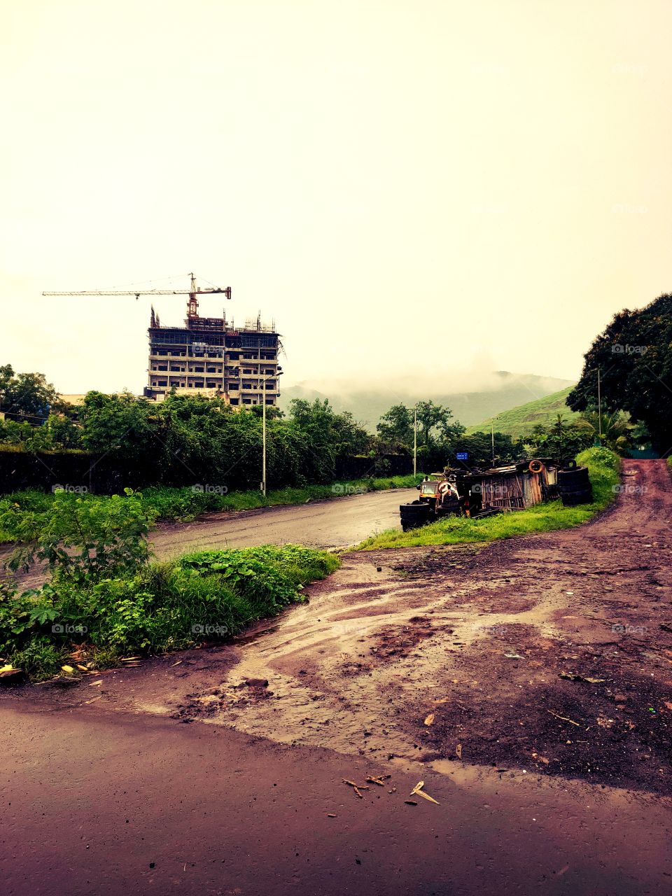 A Dawn On Mountain🏜️
Awesome Hill Station
Pleasent Weather💧🌦️🌨️🌩️⛱️
It's Raining💧💧💧
Clouds on Mountain🌨️🌨️
Green Velly🍀☘️🌴🌳
T,Junction  of Path🛤️🛤️
Construction of Building  Going on🏢🏢
Hut In Right Side