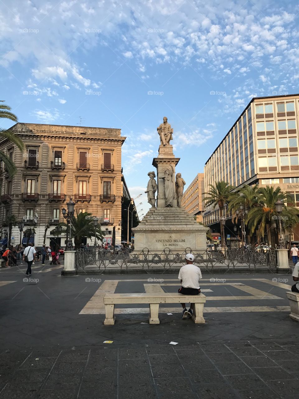 Looking to a monument/Catania
