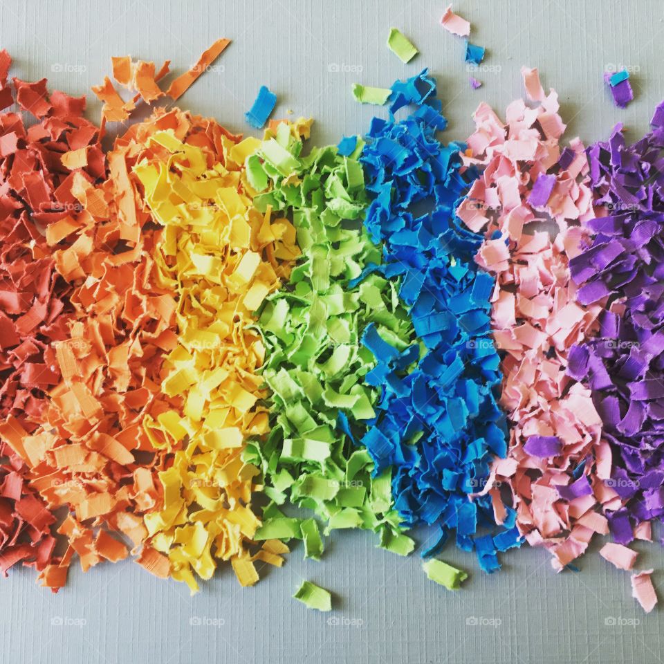 Rainbow confetti 
