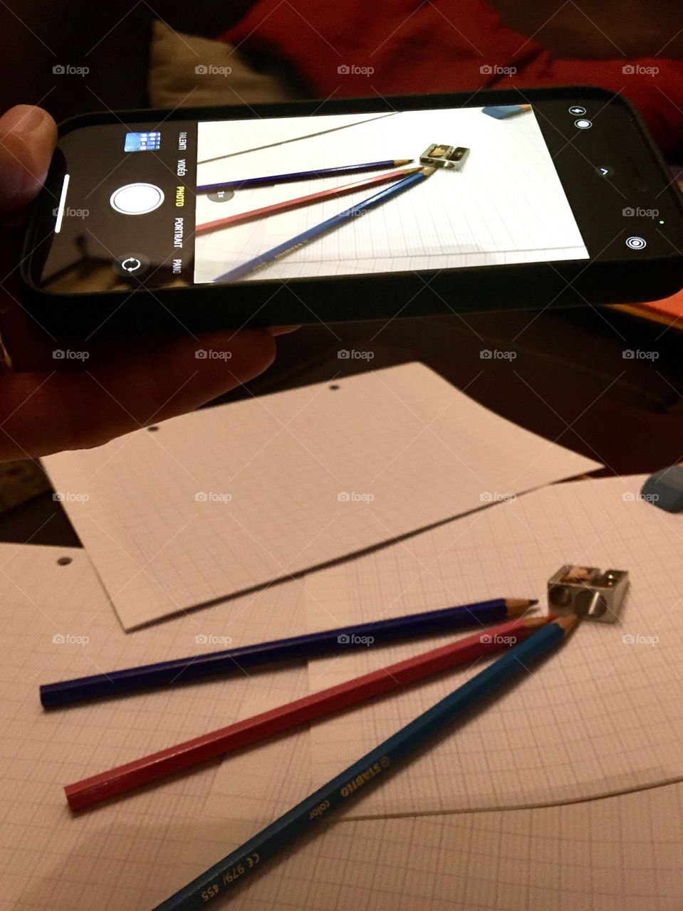 Making of a flatlay with pencils