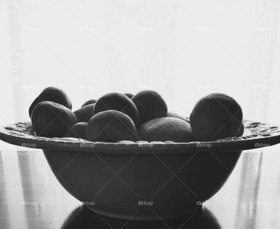 Minimalistic Snaps - fruit in a bowl