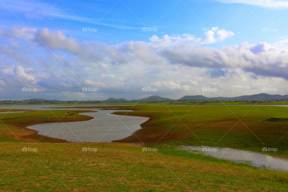 View of idyllic lake