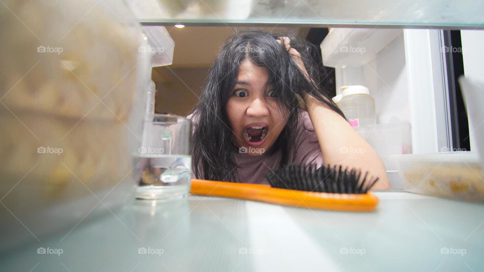 finding a hair comb in the fridge when needed is a real shock