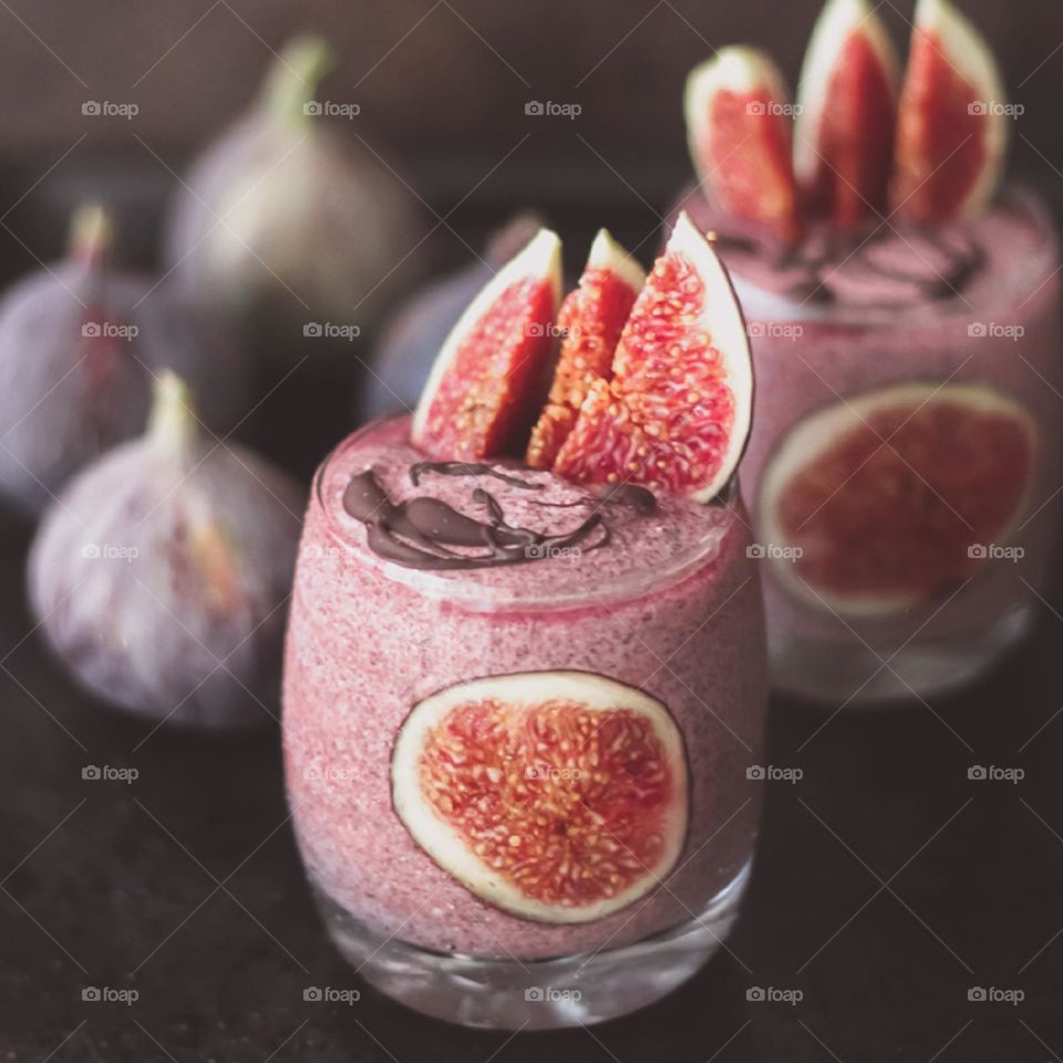 Dessert with figs