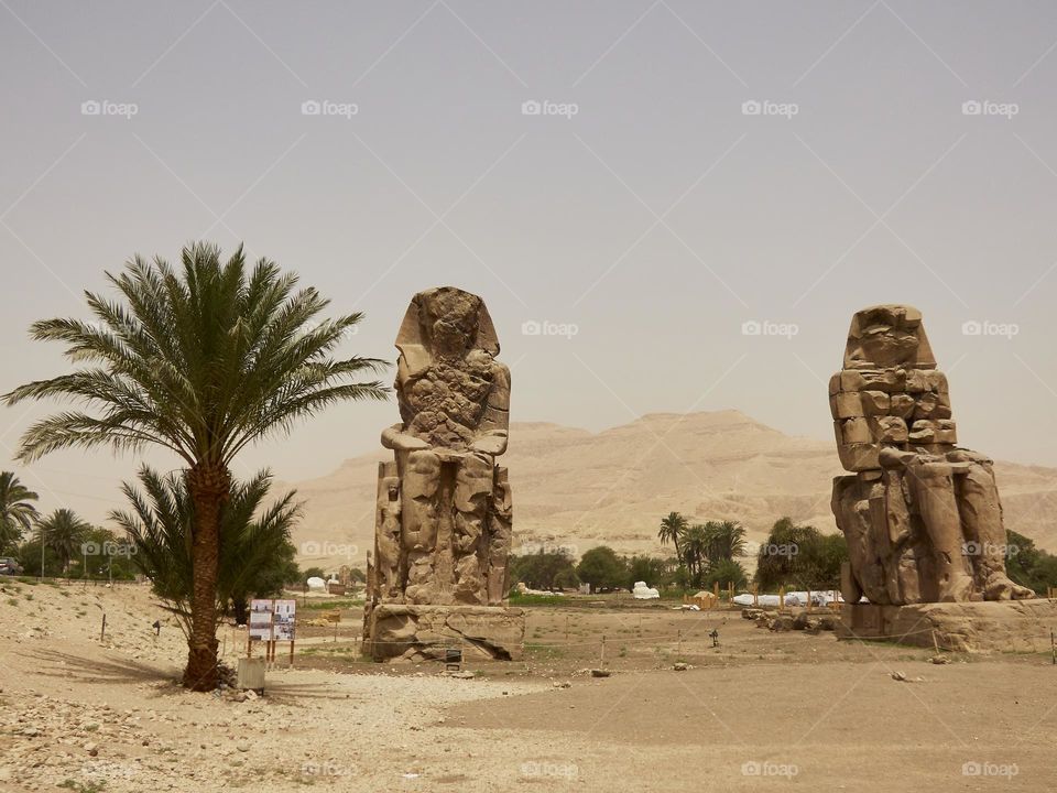 Colosos de memnon estatua de Egipto situada en luxor