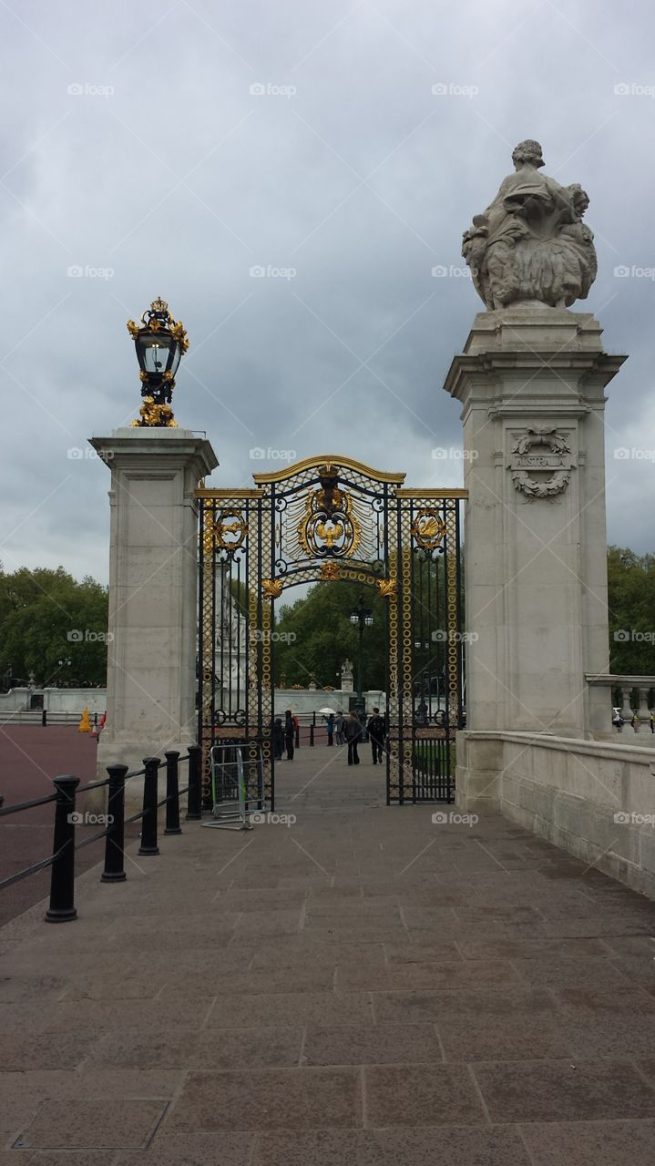 Buckingham palace gate