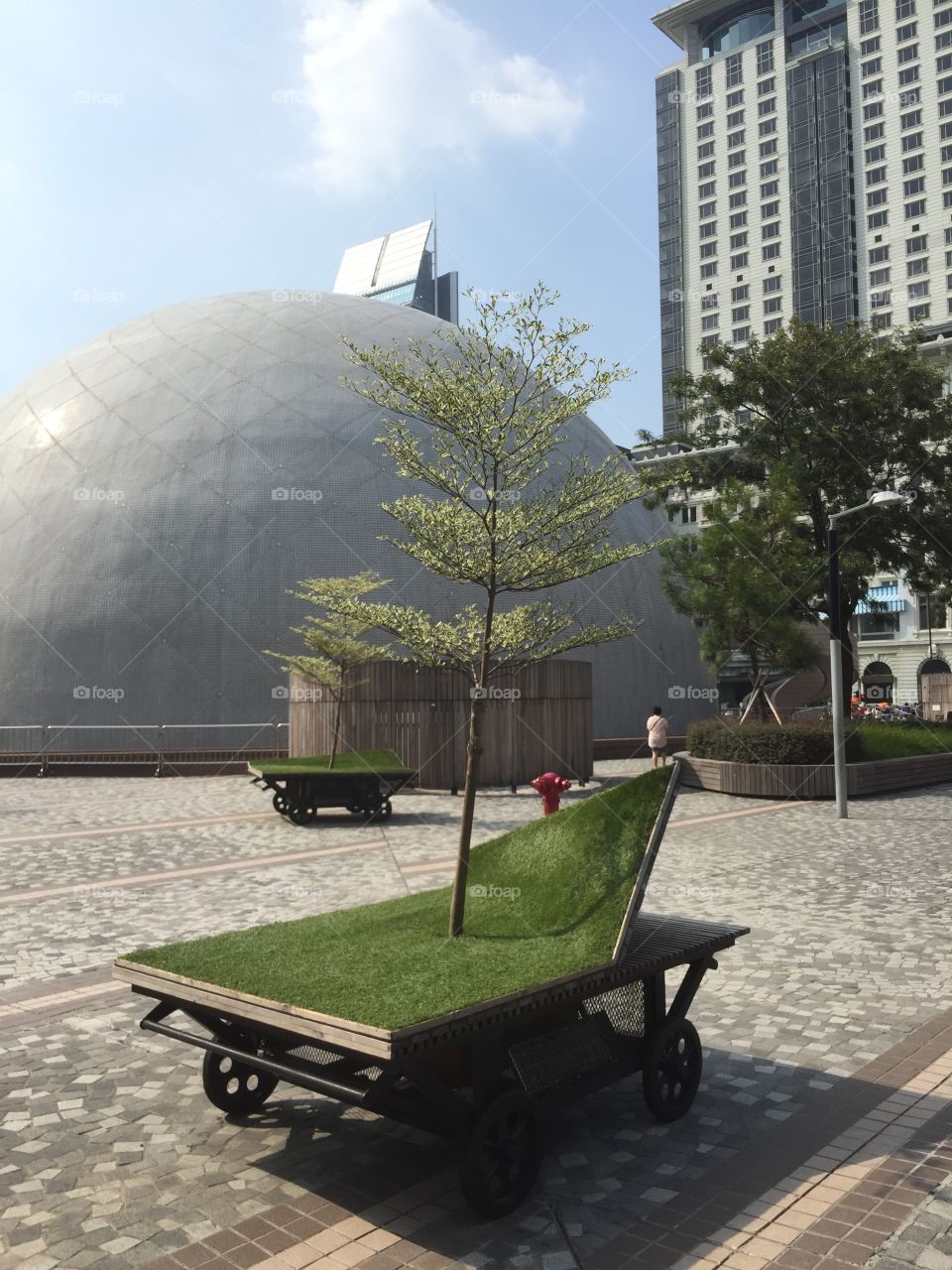 Tree bench to relax. Rest in this bench in Hong Kong!