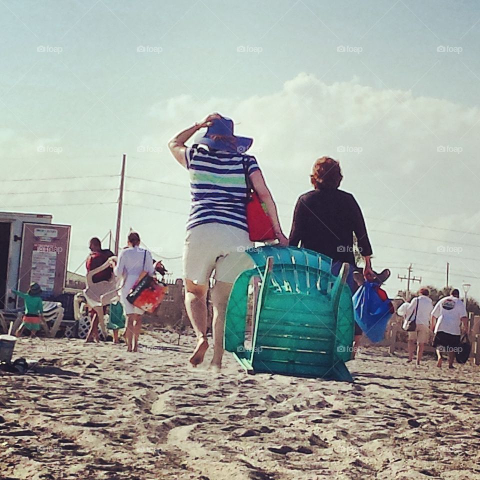 Mass Exodus From the Beach