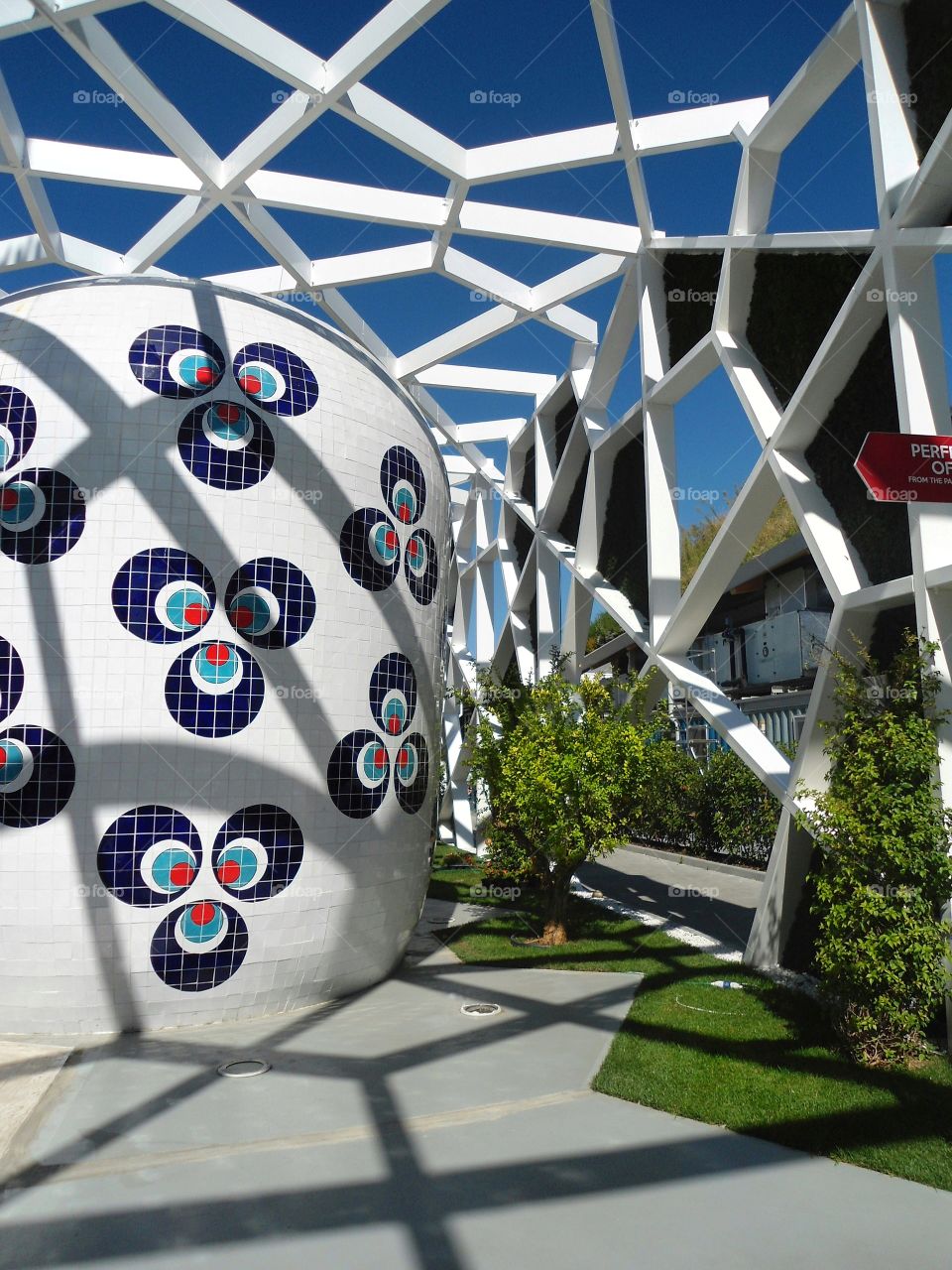 Geometriс Modern Architecture