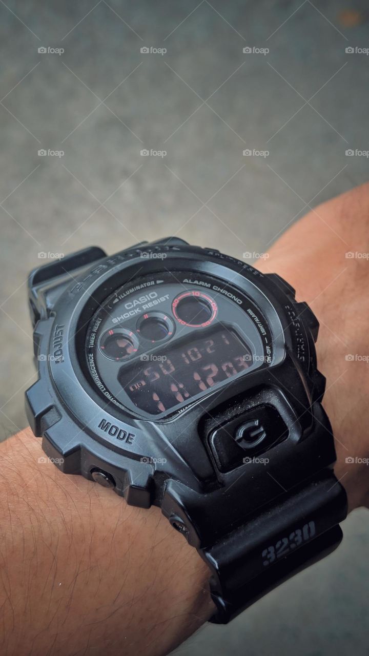 Watchclock casio close up