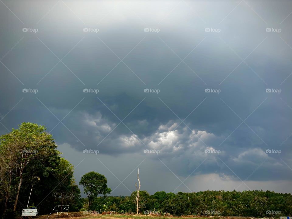 Thunderstorm  clouds 