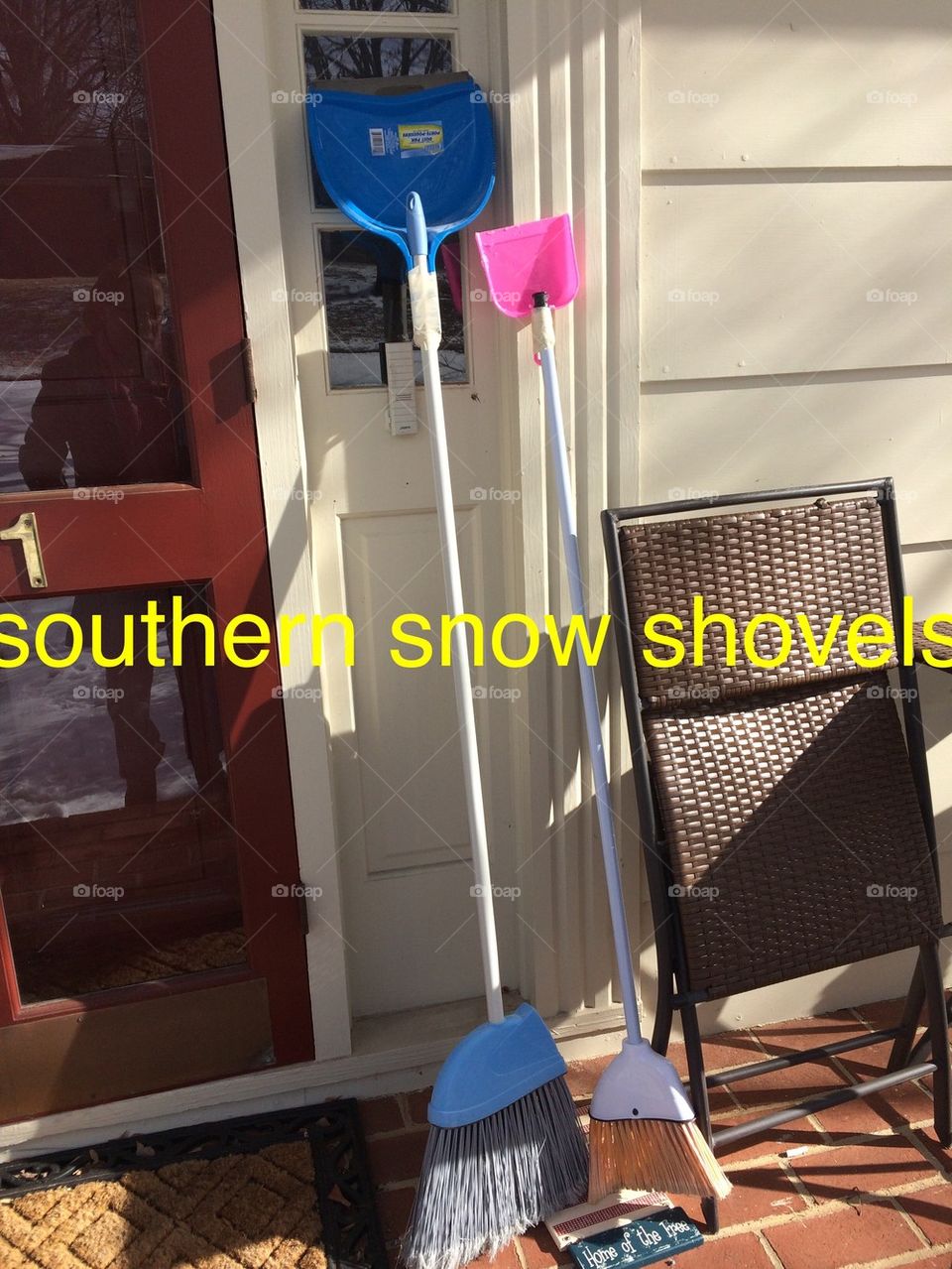 Southern snow shovel