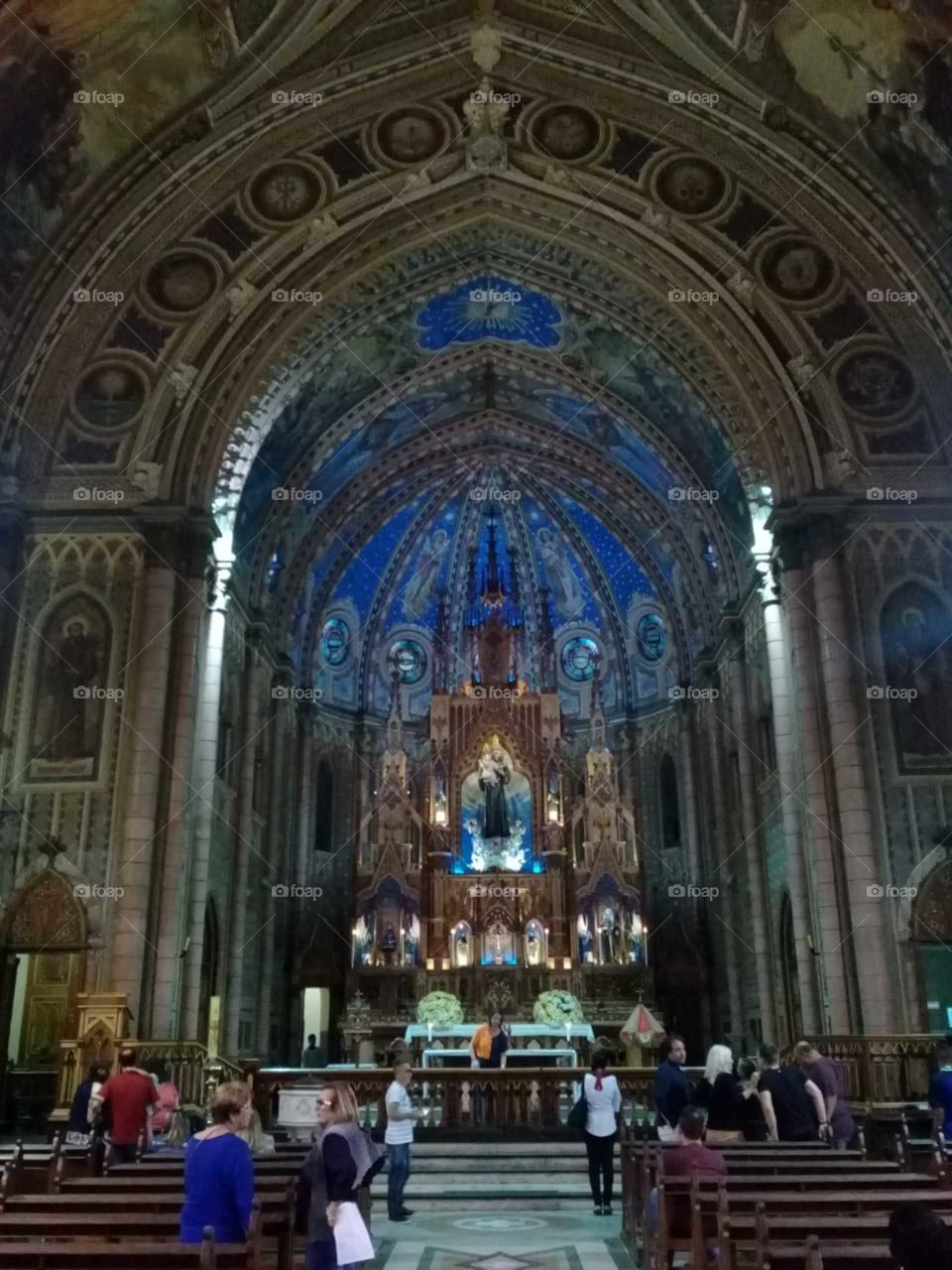 🙏🏻Correndo e Meditando com #SantoAntônio, o pai dos pobres.
(Clique da Basílica de Santo Antônio do Embaré, em Santos-SP).
⛪
#Fé #Santidade #Catolicismo #Jesus #Cristo #Maria #NossaSenhora #PorUmMundoDePaz #Peace #Tolerância #Fraternidade