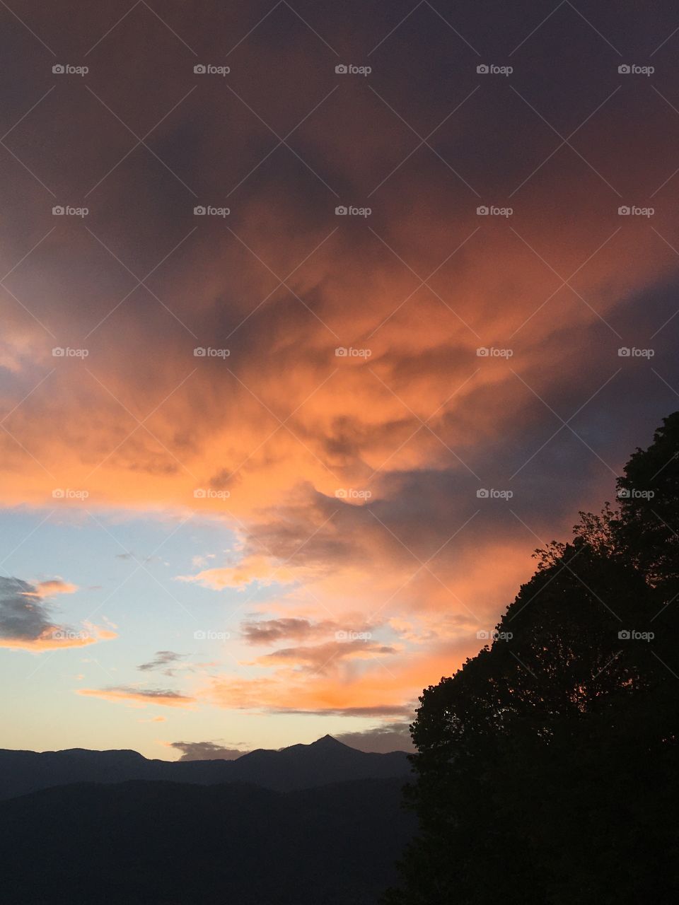 Sunset of the morning with clouds 