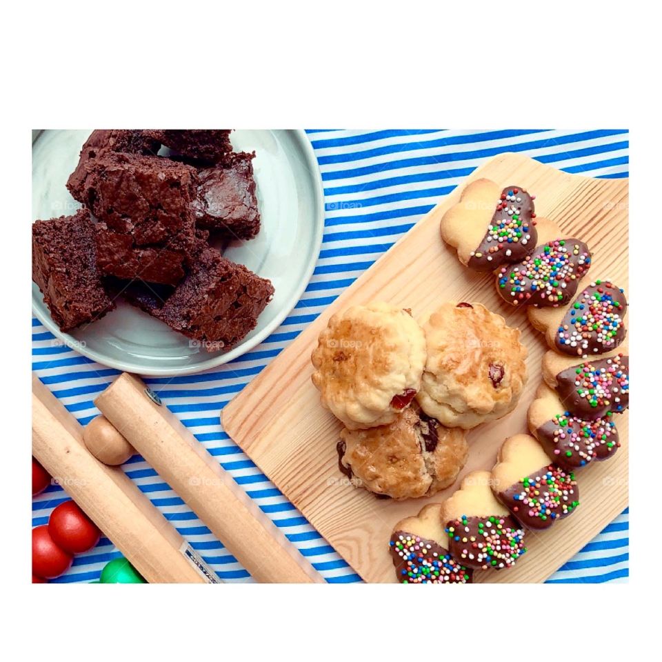 Homemade confetti butter cookies and fresh brownies are big love 