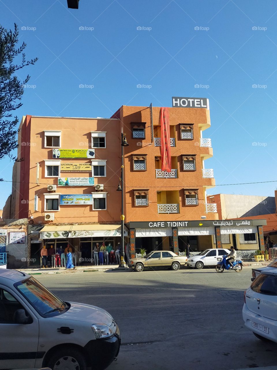 A new beautiful hotel in Agadir street in Goulimine.An amazing building..I see its beauty and take a shot of it