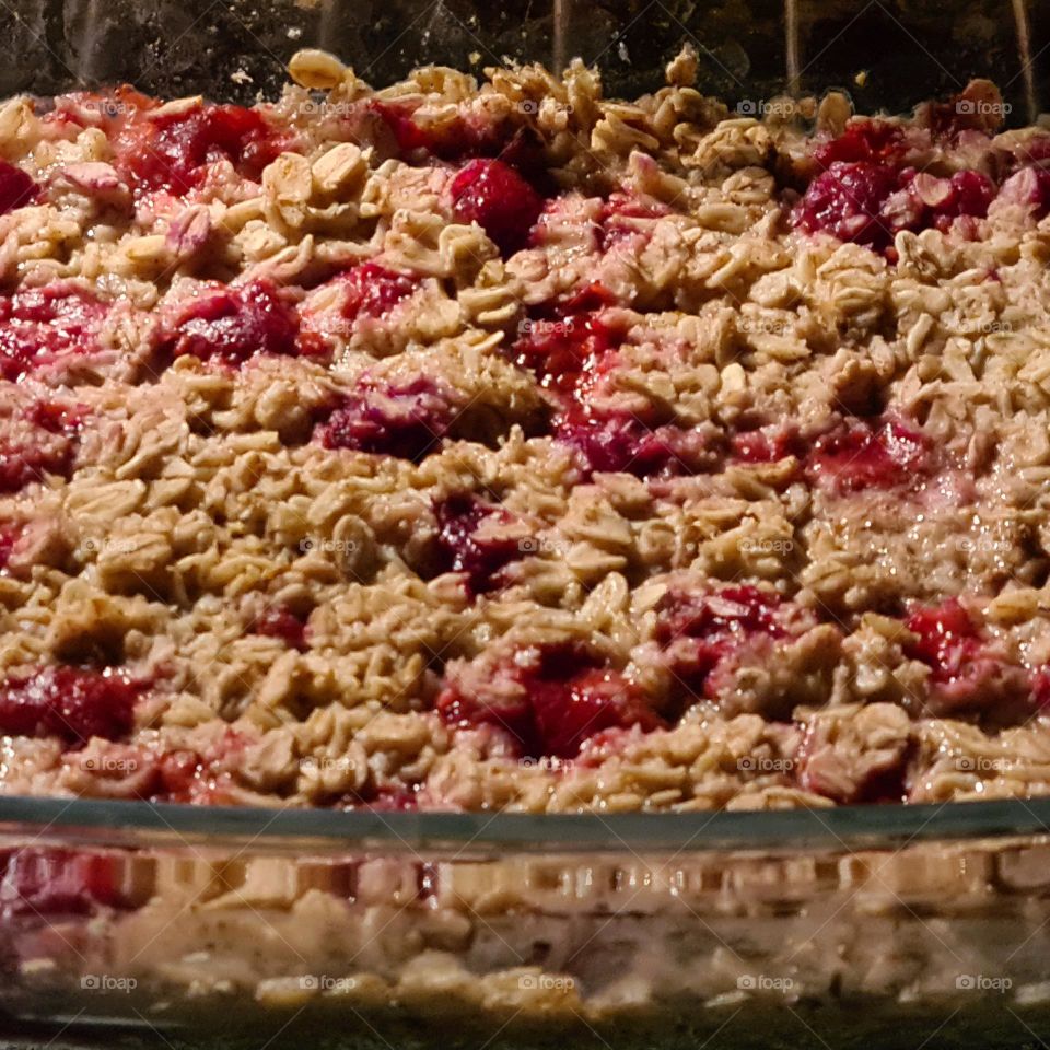 Gesunder Nachtisch - Haferflockenkuchen mit Himbeeren