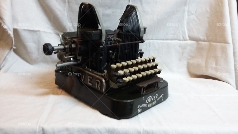 Oliver Typewriter