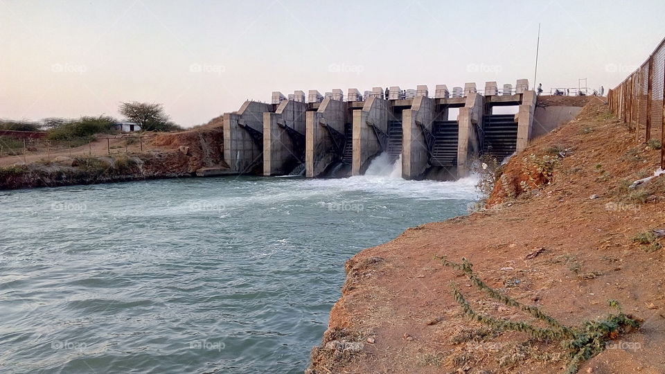water dam side view