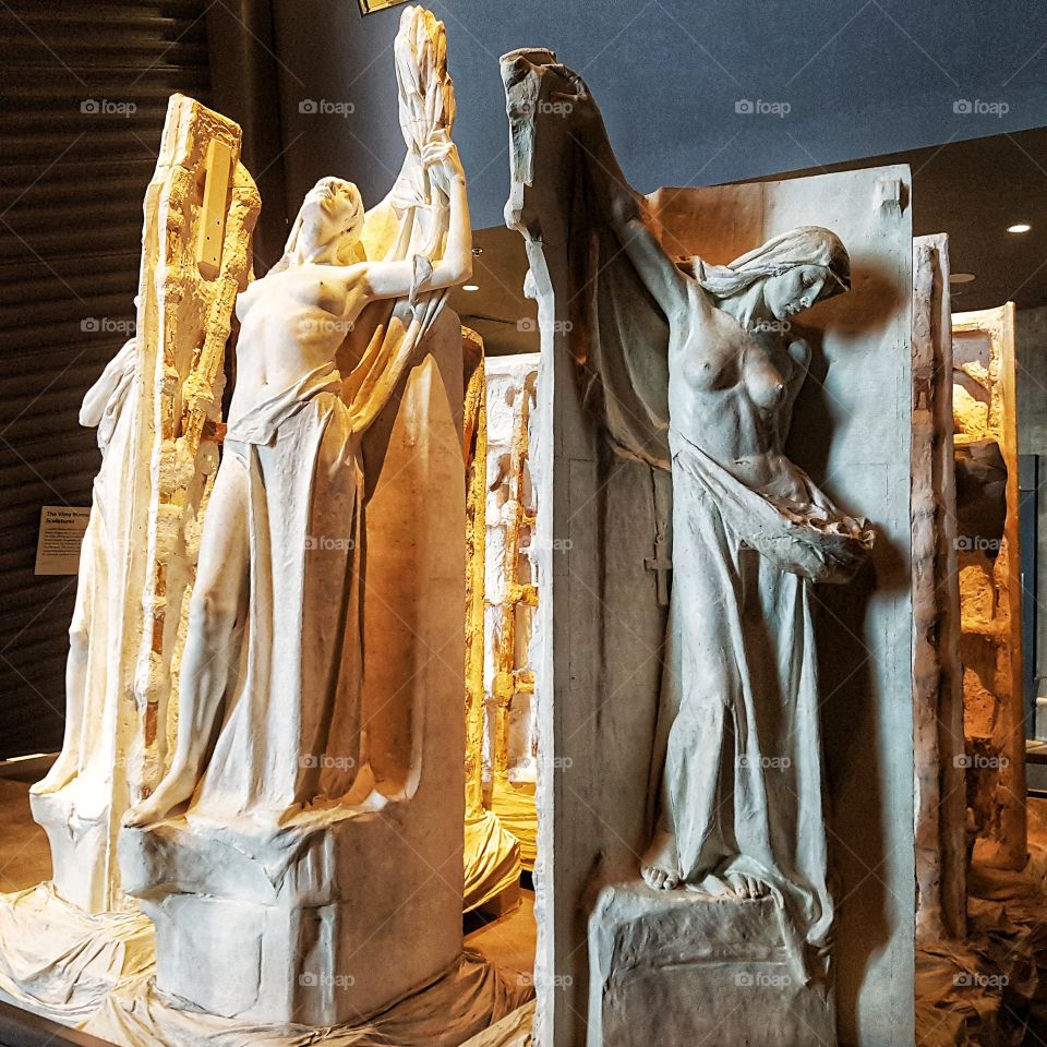 Singing statues at Canadian war museum