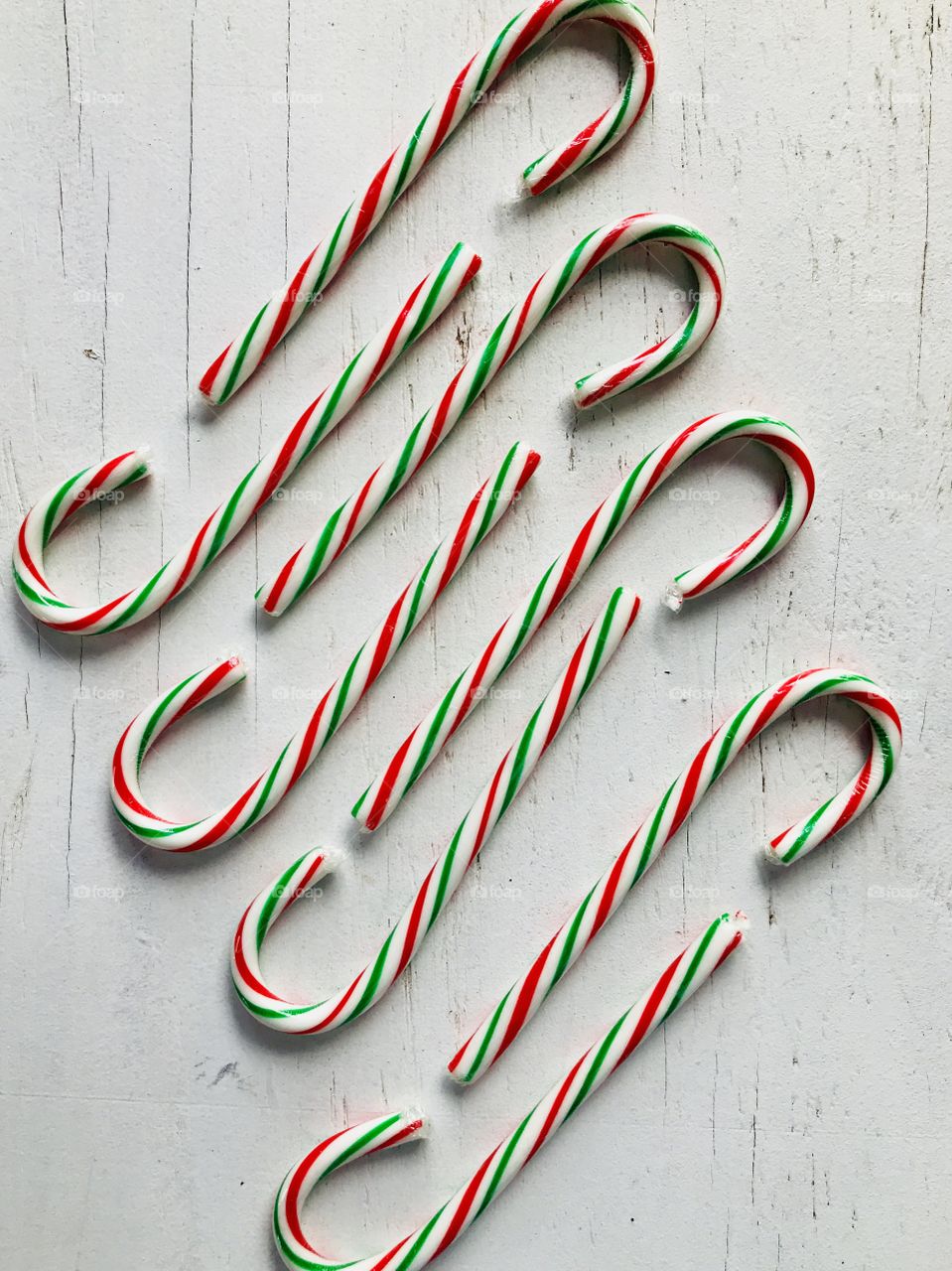Red white and green candy canes 