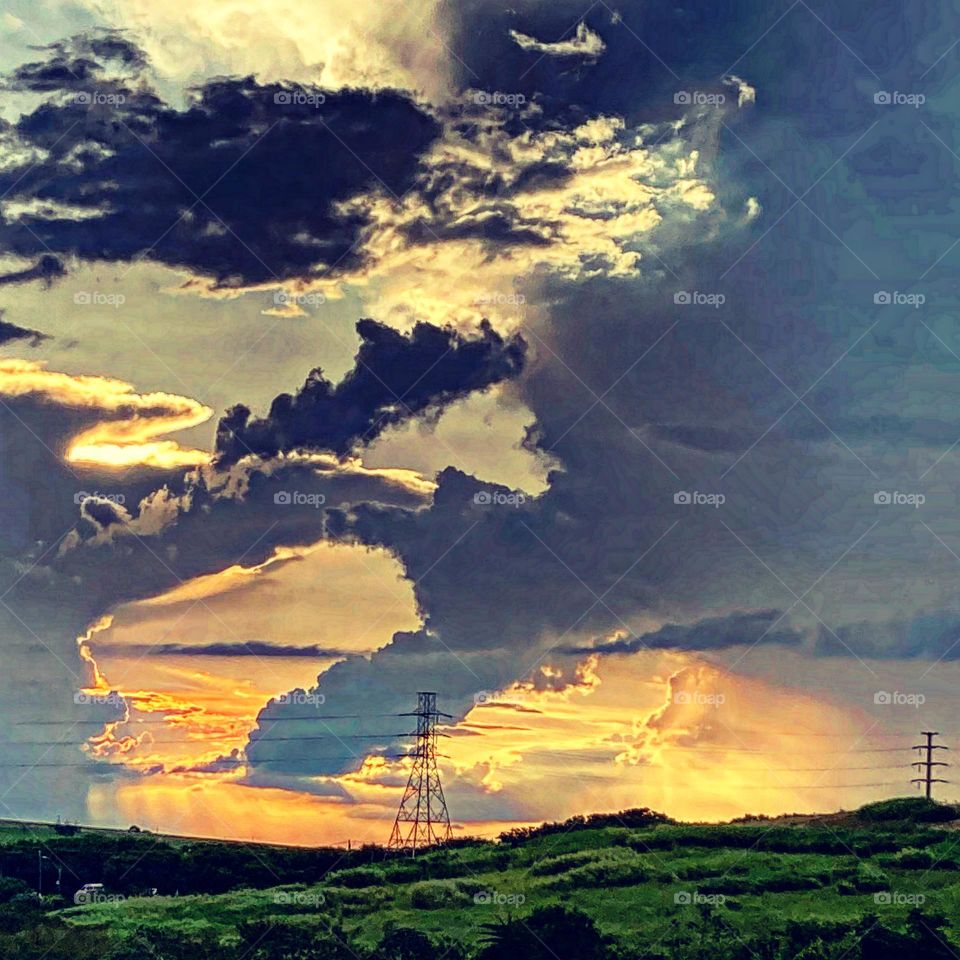 🇺🇸 Nature and its beautiful scenery: what do these clouds mean? Photographing de-stresses (Here, Campinas/SP Brazil) / 🇧🇷 A natureza e os seus bonitos cenários: o que essas nuvens querem dizer? Fotografar desestressa (Campinas, Brasil)