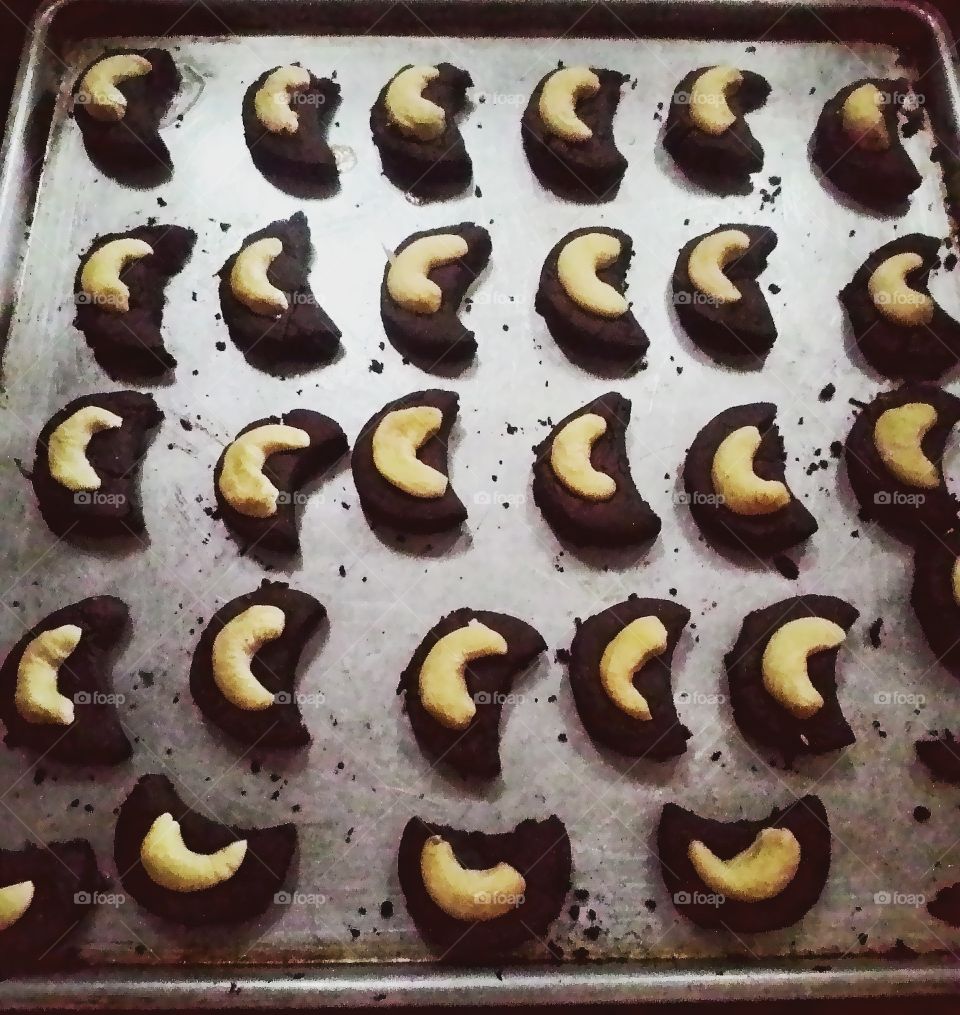 Chocolate cashew cookies 💘🍭