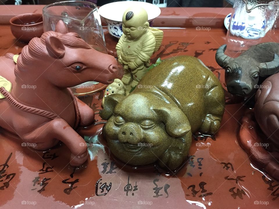 Tea ceremony figurines 