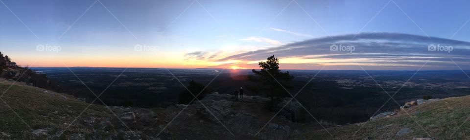 Post-Christmas Sunrise
Mount Nebo, Dardanelle, Arkansas
(edit: I wish foap would be able to display panoramas in a better resolution)
