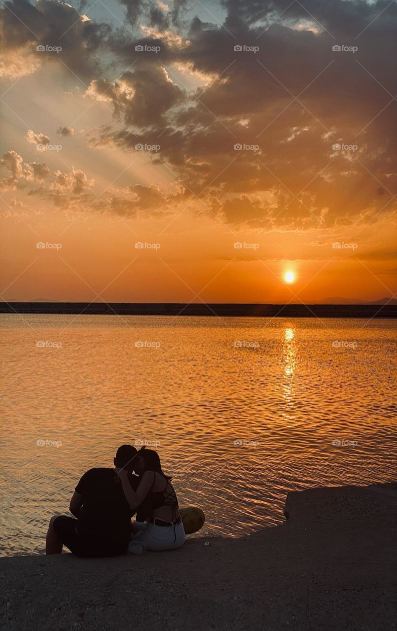 So many kisses, so little time.