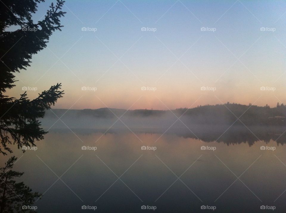 Dawn Gryning vid Sjön Björka utanför Motala.