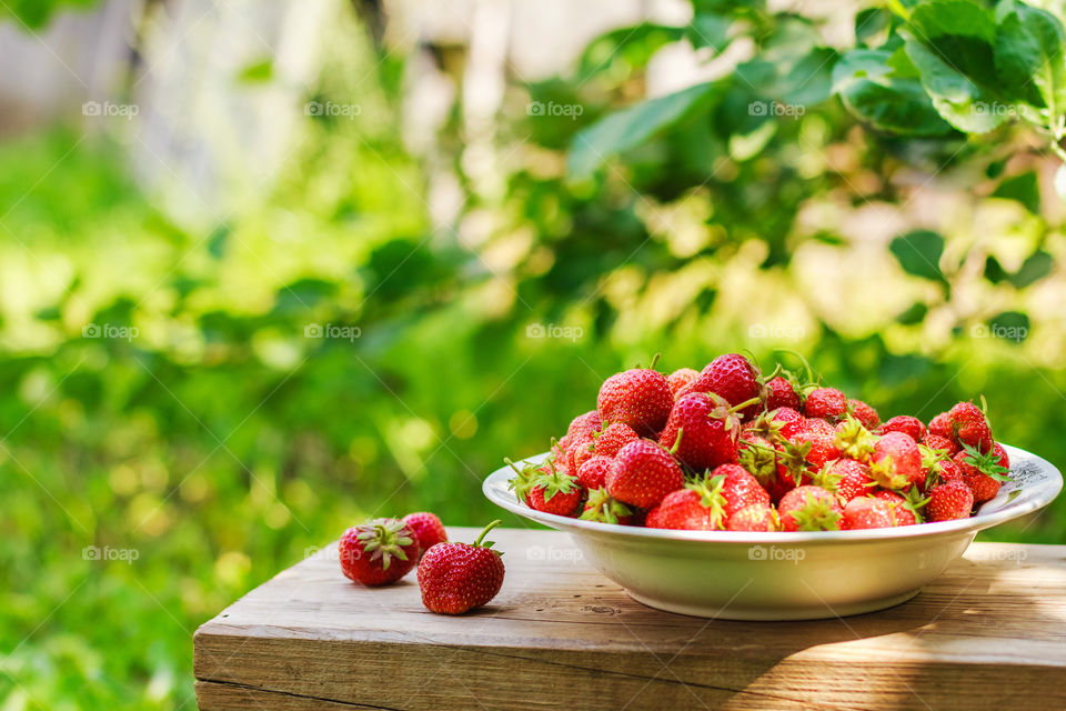 Close-up of strawberries in bowl