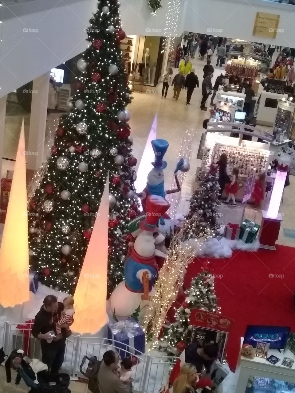 Christmas mall Saturday