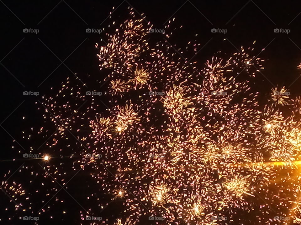 Keep em coming you guys! I can't get them all, they're going off all around us. such fun.