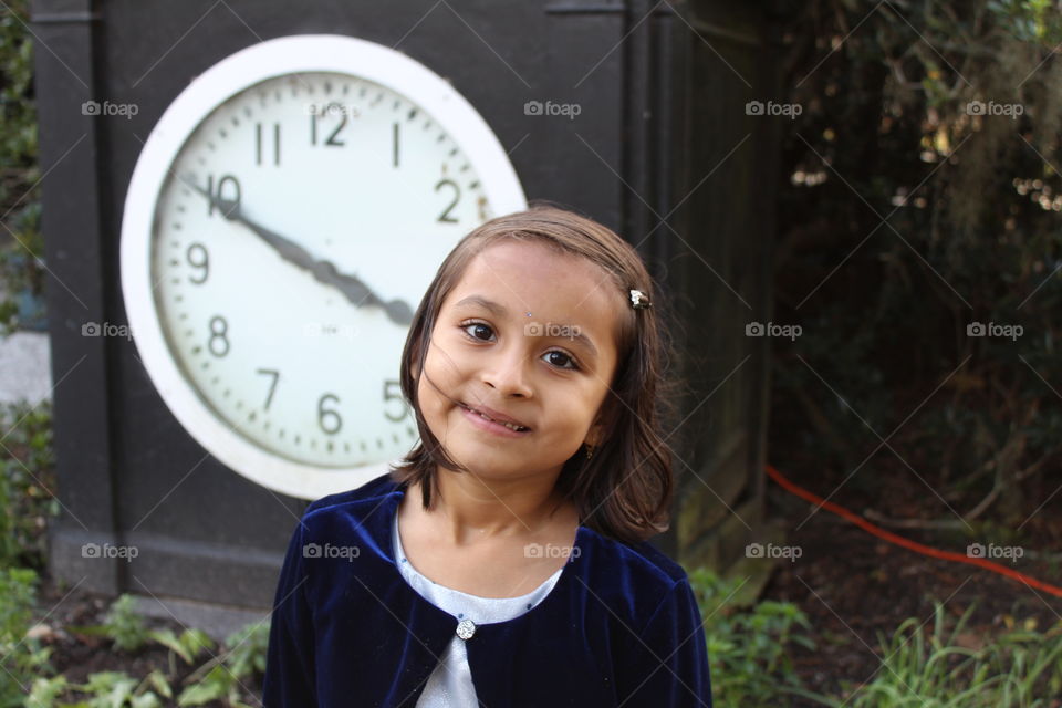Walking around,lift your hand up to see what time it is and it has been a very long time you have been happily walking around. Be happy all the time.