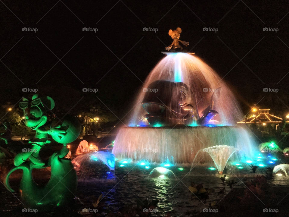 Disney fountain in Disneyland