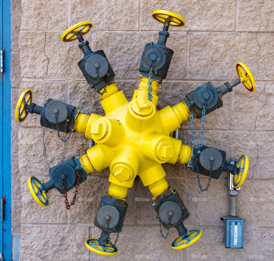 Octuplets Wall Mounted Fire Hydrant Valves