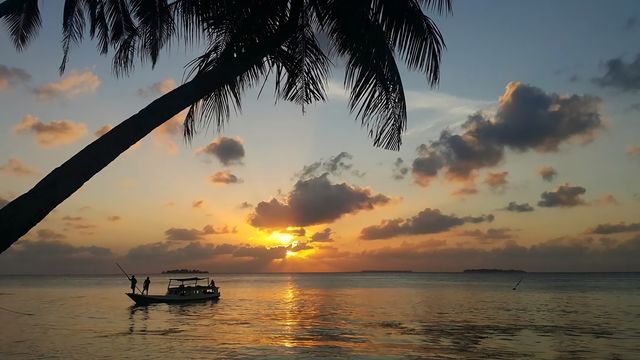 SUNSET KARIMUN JAWA