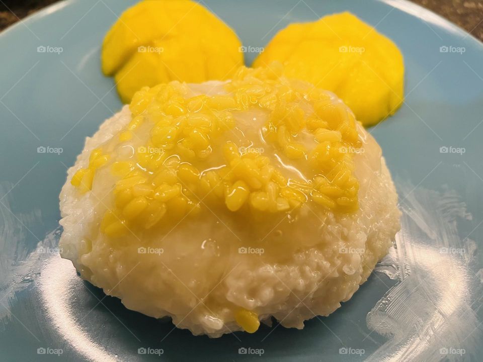 Mango sticky rice
